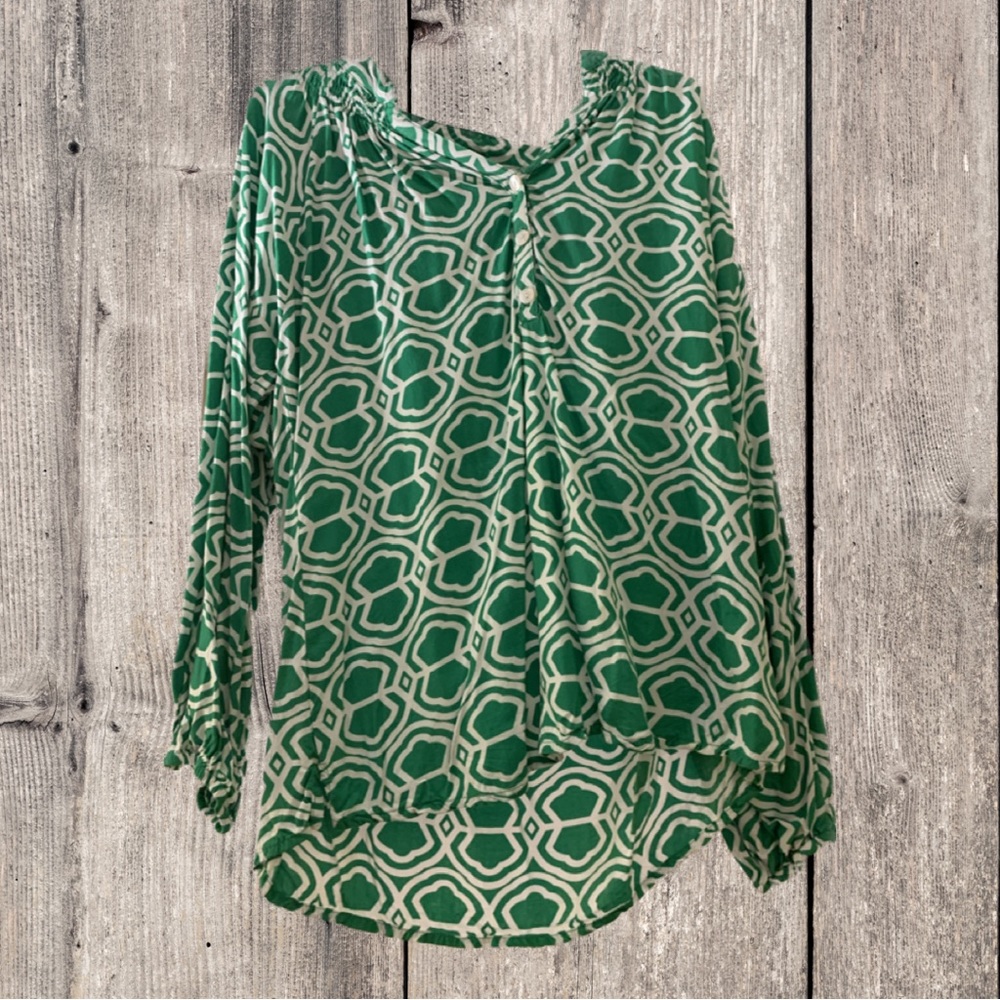 Escapada Green & White Geometric Long Sleeve Blouse